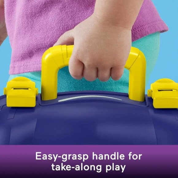 Fisher-Price DC Batwheels Bam the Batmobile Carrying Case w/ 1:55 Scale Toy Car - Picture 3 of 4